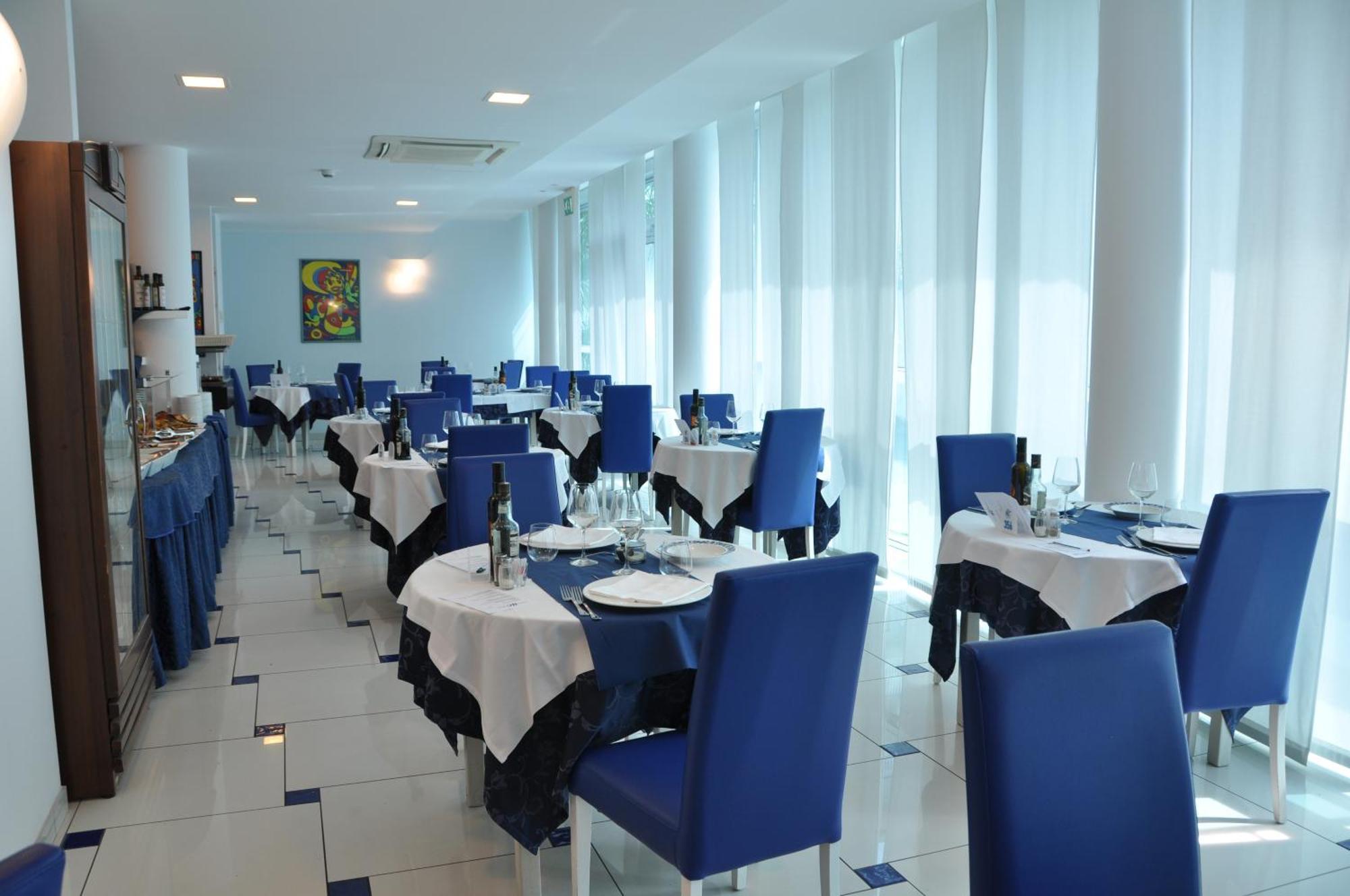 Hotel Haus Charlotte San Benedetto del Tronto Exterior foto