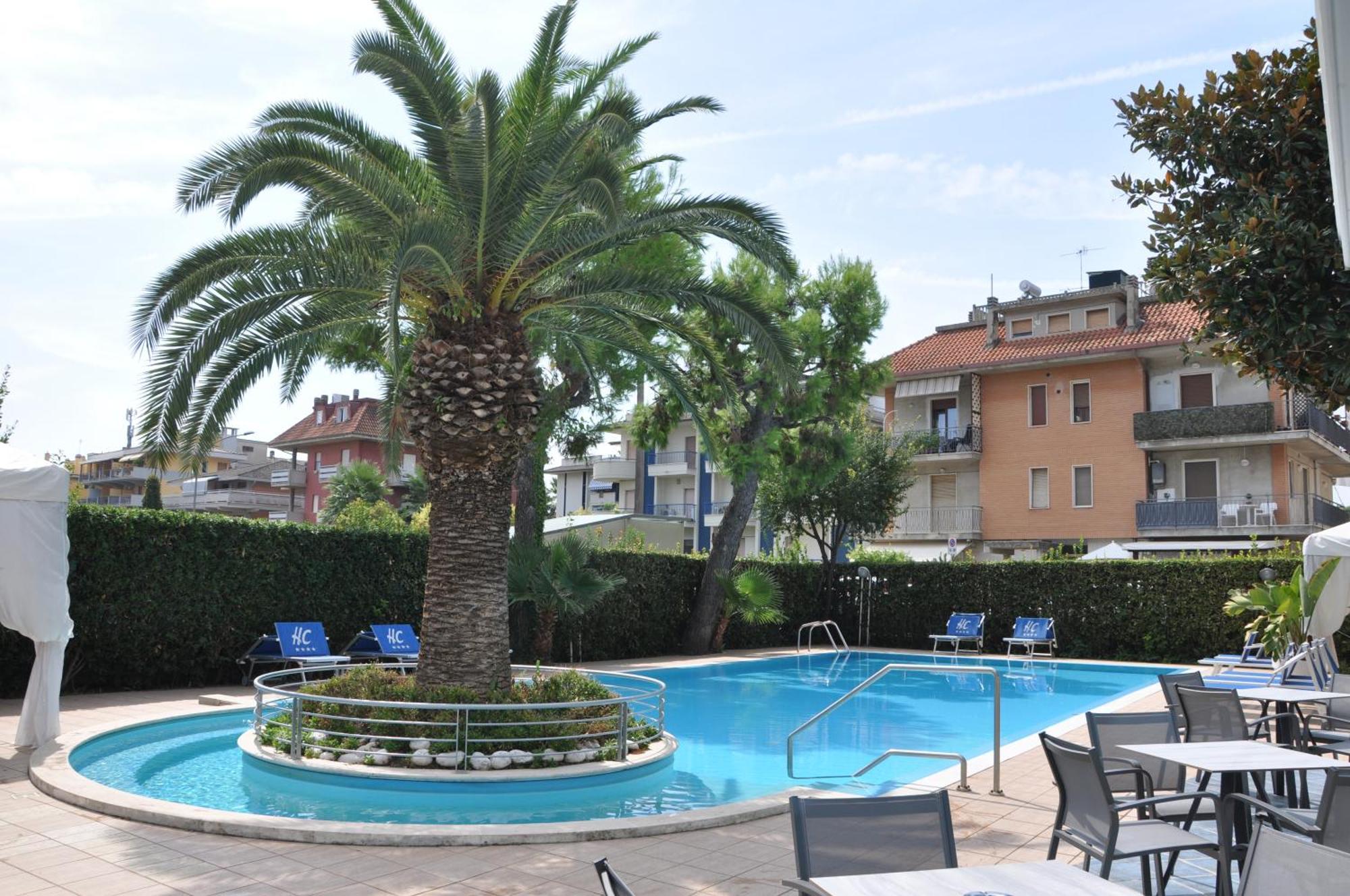 Hotel Haus Charlotte San Benedetto del Tronto Exterior foto